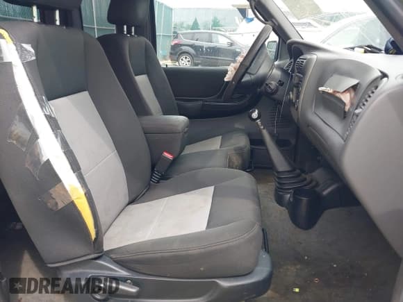 ✅ 2011 Ford Ranger XLT • VIN: 1FTKR4EE6BPB22950 • Lot: 42057972. Listed on IAAI with 114,834 mi. Free auction sales archive from the USA and detailed vehicle history report at DreamBid. Image 5.