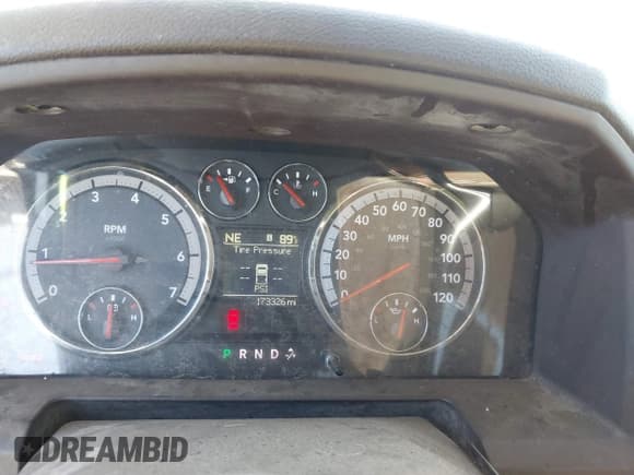 ✅ 2011 Ram 1500 Laramie Longhorn • VIN: 1D7RB1CT8BS615390 • Лот: 43196100. Опубликован ранее на IAAI с пробегом 173 326 миль. Бесплатный доступ к архиву аукционных продаж из США и подробный отчёт об истории автомобиля на DreamBid. Изображение 7.