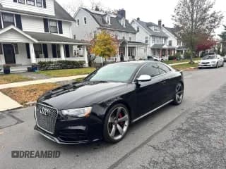 ✅ 2015 Audi RS 5 • VIN: WUAC6AFR8FA901162 • Lot: 92886525. Wystawiony na Copart z przebiegiem 98 788 mil. Bezpłatny archiwum sprzedaży aukcyjnych z USA i szczegółowy raport historii pojazdu na DreamBid. Zdjęcie 2.