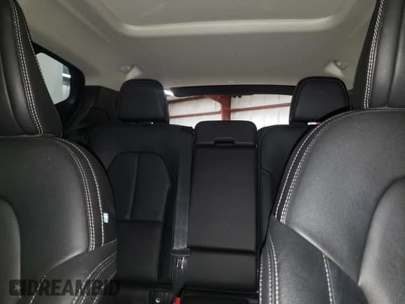 ✅ 2020 Volvo XC40 Inscription • VIN: YV4162UL7L2293906 • Lot: 51776465. Wystawiony na Copart z przebiegiem 75 364 mil. Bezpłatny archiwum sprzedaży aukcyjnych z USA i szczegółowy raport historii pojazdu na DreamBid. Zdjęcie 10.