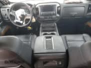 ✅ 2018 Chevrolet Silverado 1500 LTZ • VIN: 1GCVKSEC5JZ380206 • Lot: 85506374. Wystawiony na Copart z przebiegiem 62 258 mil. Bezpłatny archiwum sprzedaży aukcyjnych z USA i szczegółowy raport historii pojazdu na DreamBid. Zdjęcie 8.