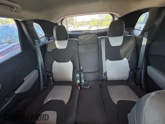 ✅ 2014 Jeep Cherokee Sport • VIN: 1C4PJMAB2EW272945 • Lot: 91497235. Wystawiony na Copart z przebiegiem 168 494 mil. Bezpłatny archiwum sprzedaży aukcyjnych z USA i szczegółowy raport historii pojazdu na DreamBid. Zdjęcie 15.