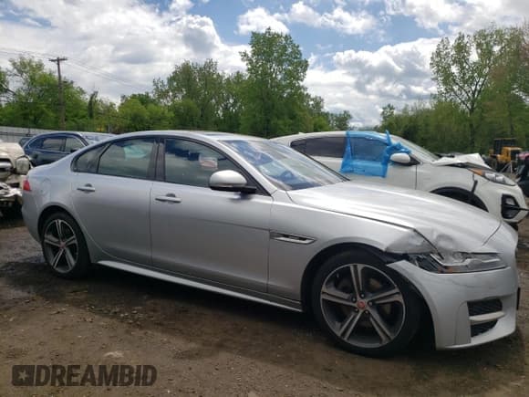 ✅ 2017 Jaguar XF • VIN: SAJBL4BN6HCY44054 • Lot: 55842675. Wystawiony na Copart z przebiegiem 124 273 mil. Bezpłatny archiwum sprzedaży aukcyjnych z USA i szczegółowy raport historii pojazdu na DreamBid. Zdjęcie 4.