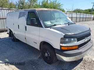 ✅ 2003 Chevrolet Express Cargo • VIN: 1GCHG35UX31146643 • Lot: 43101289. Wystawiony na IAAI z przebiegiem 204 618 mil. Bezpłatny archiwum sprzedaży aukcyjnych z USA i szczegółowy raport historii pojazdu na DreamBid. Zdjęcie 1.