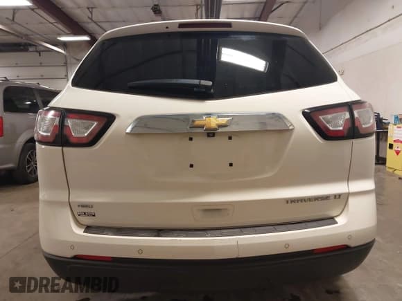 ✅ 2014 Chevrolet Traverse LT • VIN: 1GNKVGKD4EJ170258 • Lot: 43373442. Wystawiony na IAAI z przebiegiem 219 664 mil. Bezpłatny archiwum sprzedaży aukcyjnych z USA i szczegółowy raport historii pojazdu na DreamBid. Zdjęcie 17.