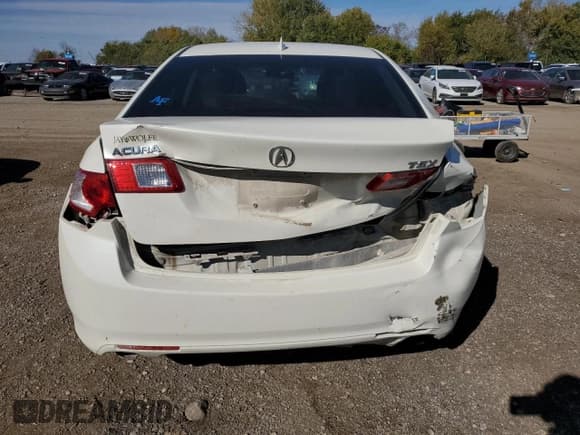 ✅ 2010 Acura TSX • VIN: JH4CU2F64AC033297 • Lot: 86852005. Wystawiony na Copart z przebiegiem 215 065 mil. Bezpłatny archiwum sprzedaży aukcyjnych z USA i szczegółowy raport historii pojazdu na DreamBid. Zdjęcie 6.