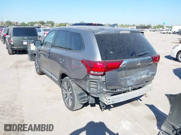 2019 Mitsubishi Outlander ES с VIN JA4AZ3A3XKZ023704, выставлен на аукционе IAAI как лот 40445416 с пробегом 115 939 миль миль и . История ставок и продаж доступна на DreamBid. Изображение 3.