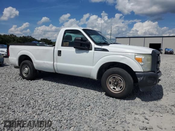 ✅ 2016 Ford F-250 XL • VIN: 1FTBF2A63GEA04627 • Lot: 81043395. Listed on Copart with 219,670 mi. Free auction sales archive from the USA and detailed vehicle history report at DreamBid. Image 4.