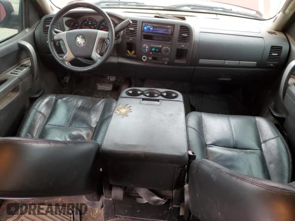 ✅ 2010 Chevrolet Silverado 1500 • VIN: 3GCRCSE24AG202390 • Лот: 44696935. Опубликован ранее на Copart с пробегом 168 410 миль. Бесплатный доступ к архиву аукционных продаж из США и подробный отчёт об истории автомобиля на DreamBid. Изображение 8.