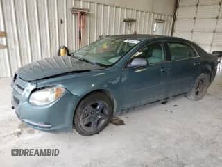 2009 Chevrolet Malibu 1LS z VIN 1G1ZG57B19F113465, wystawiony jako Copart lot #89506875 z przebiegiem 123 047 mil mil oraz Szkoda całkowita • Salvage title. Historia ofert i sprzedaży dostępna na DreamBid. Obrazek 1.