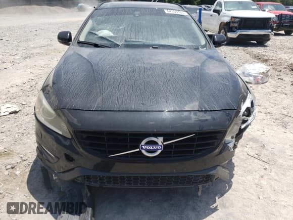 ✅ 2018 Volvo V60 Dynamic • VIN: YV140MEL8J2385402 • Лот: 64103165. Опубликован ранее на Copart с пробегом 61 275 миль. Бесплатный доступ к архиву аукционных продаж из США и подробный отчёт об истории автомобиля на DreamBid. Изображение 5.