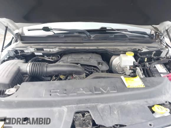 2019 Ram 1500 Limited z VIN 1C6SRFPT3KN774290, wystawiony jako IAAI lot #42413133 z przebiegiem 72 324 mil mil oraz . Historia ofert i sprzedaży dostępna na DreamBid. Obrazek 10.