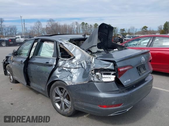 ✅ 2019 Volkswagen Jetta S • VIN: 3VWC57BU4KM114877 • Lot: 41665351. Listed on IAAI with 96,258 mi. Free auction sales archive from the USA and detailed vehicle history report at DreamBid. Image 6.