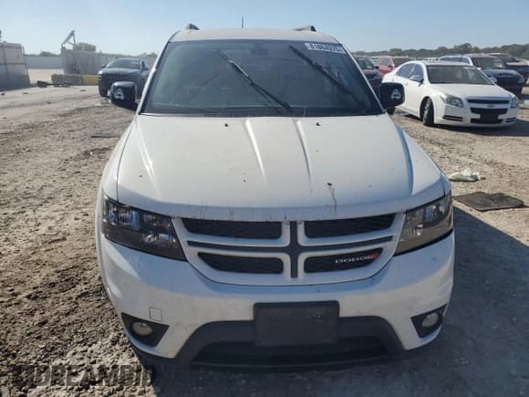 ✅ 2019 Dodge Journey SE • VIN: 3C4PDCBB5KT845628 • Lot: 81862075. Wystawiony na Copart z przebiegiem 52 549 mil. Bezpłatny archiwum sprzedaży aukcyjnych z USA i szczegółowy raport historii pojazdu na DreamBid. Zdjęcie 5.