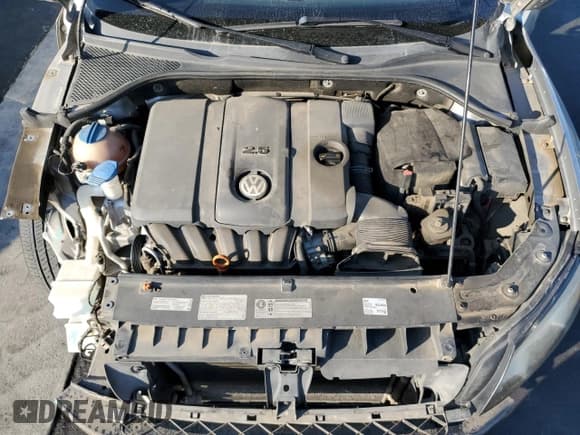 ✅ 2013 Volkswagen Passat S • VIN: 1VWAP7A30DC051257 • Lot: 82715485. Listed on Copart with 184,920 mi. Free auction sales archive from the USA and detailed vehicle history report at DreamBid. Image 11.