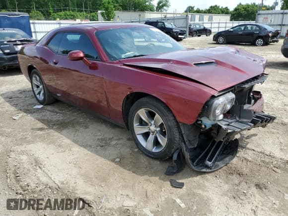 ✅ 2019 Dodge Challenger SXT • VIN: 2C3CDZAG9KH669131 • Lot: 53748744. Wystawiony na Copart z przebiegiem 56 713 mil. Bezpłatny archiwum sprzedaży aukcyjnych z USA i szczegółowy raport historii pojazdu na DreamBid. Zdjęcie 4.