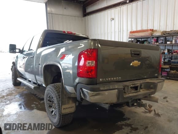 ✅ 2011 Chevrolet Silverado 2500HD LTZ • VIN: 1GC1KYC83BF192822 • Lot: 42508183. Listed on IAAI with 81,195 mi. Free auction sales archive from the USA and detailed vehicle history report at DreamBid. Image 3.