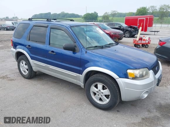 ✅ 2007 Ford Escape XLT • VIN: 1FMCU03117KA19592 • Lot: 42866259. Listed on IAAI with 136,797 mi. Free auction sales archive from the USA and detailed vehicle history report at DreamBid. Image 1.