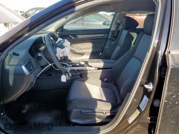 ✅ 2022 Honda Accord LX • VIN: 1HGCV1F19NA043355 • Lot: 91321115. Listed on Copart with 16,800 mi. Free auction sales archive from the USA and detailed vehicle history report at DreamBid. Image 7.