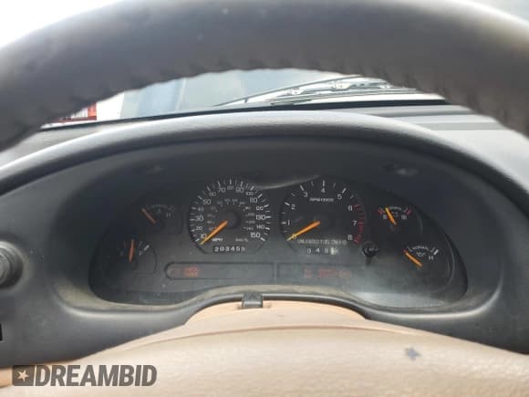 ✅ 1996 Ford Mustang GT • VIN: 1FALP45X9TF194878 • Lot: 62118215. Wystawiony na Copart z przebiegiem 203 455 mil. Bezpłatny archiwum sprzedaży aukcyjnych z USA i szczegółowy raport historii pojazdu na DreamBid. Zdjęcie 9.