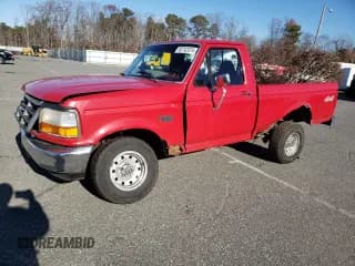 ✅ 1996 Ford F-150 • VIN: 1FTEF14NXTLB76833 • Lot: 82742374. Wystawiony na Copart z przebiegiem 250 375 mil. Bezpłatny archiwum sprzedaży aukcyjnych z USA i szczegółowy raport historii pojazdu na DreamBid. Zdjęcie 1.