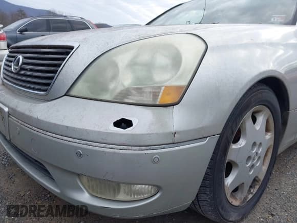 ✅ 2002 Lexus LS 430 • VIN: JTHBN30F620064173 • Lot: 41434723. Wystawiony na IAAI z przebiegiem 155 432 mil. Bezpłatny archiwum sprzedaży aukcyjnych z USA i szczegółowy raport historii pojazdu na DreamBid. Zdjęcie 14.