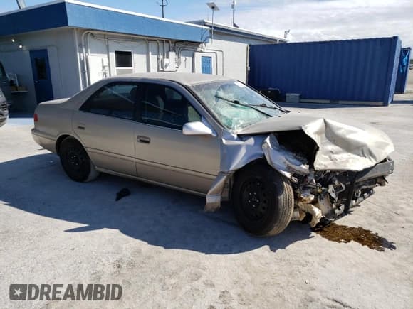 ✅ 2001 Toyota Camry CE • VIN: 4T1BG22K11U064004 • Lot: 90821795. Listed on Copart with 174,302 mi. Free auction sales archive from the USA and detailed vehicle history report at DreamBid. Image 4.