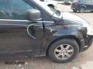 ✅ 2010 Chrysler Town & Country LX • VIN: 2A4RR2D1XAR391221 • Lot: 42355252. Wystawiony na IAAI z przebiegiem 200 178 mil. Bezpłatny archiwum sprzedaży aukcyjnych z USA i szczegółowy raport historii pojazdu na DreamBid. Zdjęcie 12.