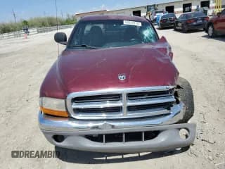 ✅ 2000 Dodge Dakota Sport • VIN: 1B7GG26N5YS546673 • Lot: 54512715. Wystawiony na Copart z przebiegiem 140 904 mil. Bezpłatny archiwum sprzedaży aukcyjnych z USA i szczegółowy raport historii pojazdu na DreamBid. Zdjęcie 5.