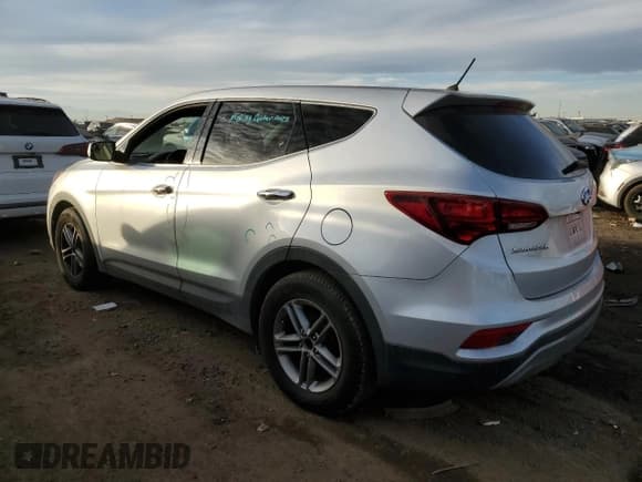 ✅ 2018 Hyundai Santa Fe 2.4L • VIN: 5XYZT3LB9JG527155 • Лот: 40053934. Опубликован ранее на Copart с пробегом Не указан. Бесплатный доступ к архиву аукционных продаж из США и подробный отчёт об истории автомобиля на DreamBid. Изображение 2.
