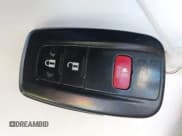 ✅ 2016 Toyota Prius Two • VIN: JTDKBRFUXG3530759 • Лот: 43535397. Опубликован ранее на IAAI с пробегом 175 993 миль. Бесплатный доступ к архиву аукционных продаж из США и подробный отчёт об истории автомобиля на DreamBid. Изображение 11.