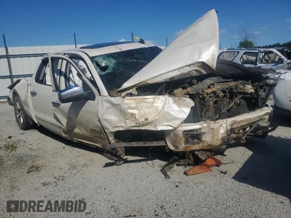 ✅ 2015 GMC Sierra 1500 SLT • VIN: 3GTU2VEC4FG245769 • Lot: 70478035. Listed on Copart with Not provided. Free auction sales archive from the USA and detailed vehicle history report at DreamBid. Image 4.