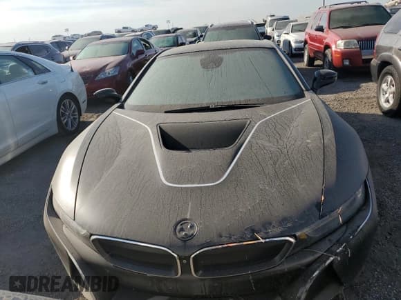 ✅ 2016 BMW i8 • VIN: WBY2Z2C52GV675555 • Lot: 75122724. Wystawiony na Copart z przebiegiem Nie podano. Bezpłatny archiwum sprzedaży aukcyjnych z USA i szczegółowy raport historii pojazdu na DreamBid. Zdjęcie 5.