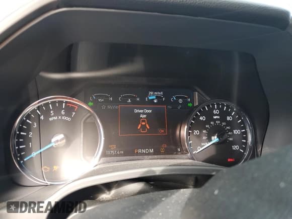 ✅ 2021 Ford Expedition Max XLT • VIN: 1FMJK1JT5MEA60745 • Lot: 70738955. Listed on Copart with 111,757 mi. Free auction sales archive from the USA and detailed vehicle history report at DreamBid. Image 9.