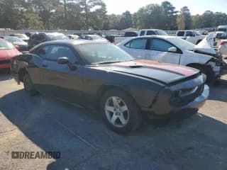 ✅ 2010 Dodge Challenger SE • VIN: 2B3CJ4DV3AH205754 • Lot: 82515805. Wystawiony na Copart z przebiegiem 301 766 mil. Bezpłatny archiwum sprzedaży aukcyjnych z USA i szczegółowy raport historii pojazdu na DreamBid. Zdjęcie 4.