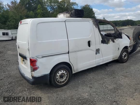 ✅ 2015 Nissan NV200 S • VIN: 3N6CM0KNXFK732371 • Lot: 69724275. Listed on Copart with Not provided. Free auction sales archive from the USA and detailed vehicle history report at DreamBid. Image 3.
