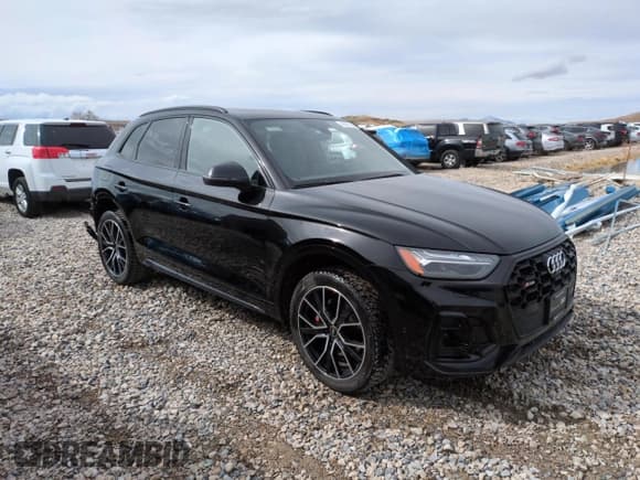✅ 2021 Audi SQ5 Prestige • VIN: WA1C4AFY4M2029302 • Лот: 49457745. Опубликован ранее на Copart с пробегом 33 949 миль. Бесплатный доступ к архиву аукционных продаж из США и подробный отчёт об истории автомобиля на DreamBid. Изображение 4.