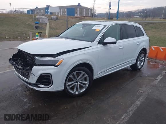 ✅ 2025 Audi Q7 Premium Plus • VIN: WA1LCBF7XSD001991 • Lot: 41145481. Listed on IAAI with 10,194 mi. Free auction sales archive from the USA and detailed vehicle history report at DreamBid. Image 20.