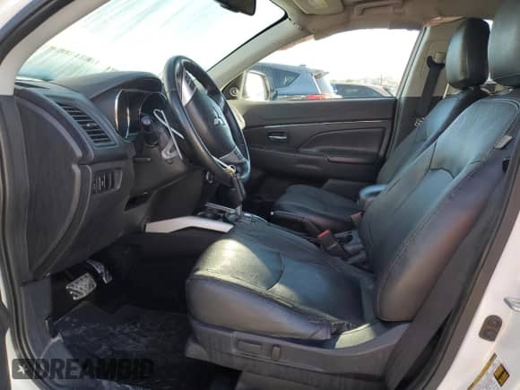 2013 Mitsubishi Outlander LE with VIN 4A4AP5AU0DE022676, listed as a Copart auction lot 86818835 with 221,484 mi miles and Salvage title. Bid and sale history available at DreamBid. Image 7.