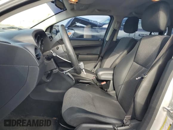 ✅ 2010 Dodge Caliber SXT • VIN: 1B3CB4HA3AD532379 • Лот: 68520634. Опубликован ранее на Copart с пробегом 148 469 миль. Бесплатный доступ к архиву аукционных продаж из США и подробный отчёт об истории автомобиля на DreamBid. Изображение 7.