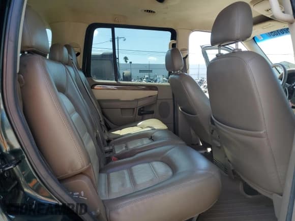 ✅ 2003 Ford Explorer Eddie Bauer • VIN: 1FMZU64W63ZB16067 • Lot: 81526185. Wystawiony na Copart z przebiegiem 197 452 mil. Bezpłatny archiwum sprzedaży aukcyjnych z USA i szczegółowy raport historii pojazdu na DreamBid. Zdjęcie 11.