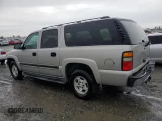✅ 2005 Chevrolet Suburban LS • VIN: 3GNFK16Z15G250471 • Lot: 84955194. Wystawiony na Copart z przebiegiem 192 610 mil. Bezpłatny archiwum sprzedaży aukcyjnych z USA i szczegółowy raport historii pojazdu na DreamBid. Zdjęcie 2.