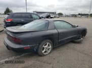 ✅ 1998 Pontiac Firebird Firebird • VIN: 2G2FS22K2W2209783 • Lot: 69790445. Wystawiony na Copart z przebiegiem Nie podano. Bezpłatny archiwum sprzedaży aukcyjnych z USA i szczegółowy raport historii pojazdu na DreamBid. Zdjęcie 3.