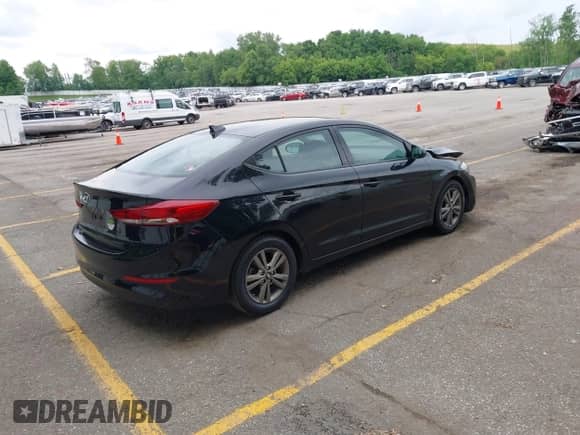 2018 Hyundai Elantra Limited с VIN 5NPD84LF3JH218925, выставлен на аукционе IAAI как лот 42542665 с пробегом 147 774 миль миль и . История ставок и продаж доступна на DreamBid. Изображение 4.