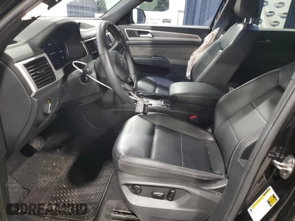 ✅ 2022 Volkswagen Atlas SE • VIN: 1V2JC2CA8NC222592 • Lot: 88598545. Wystawiony na Copart z przebiegiem 66 785 mil. Bezpłatny archiwum sprzedaży aukcyjnych z USA i szczegółowy raport historii pojazdu na DreamBid. Zdjęcie 7.