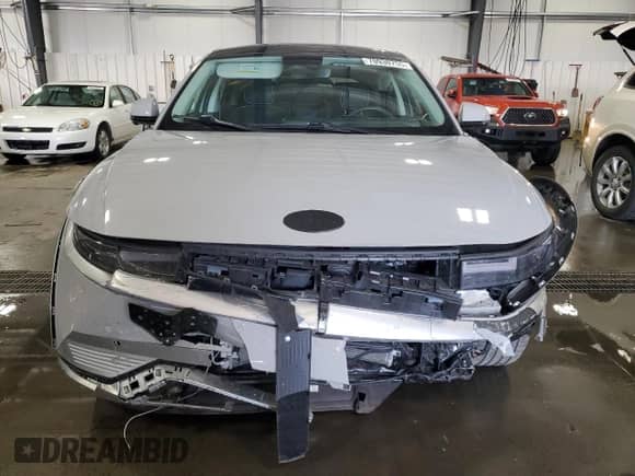 ✅ 2022 Hyundai Ioniq 5 Limited • VIN: KM8KRDAF4NU118833 • Лот: 70930755. Опубликован ранее на Copart с пробегом 29 906 миль. Бесплатный доступ к архиву аукционных продаж из США и подробный отчёт об истории автомобиля на DreamBid. Изображение 5.