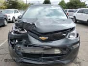 ✅ 2021 Chevrolet Bolt EV LT • VIN: 1G1FY6S09M4114329 • Lot: 72351564. Wystawiony na Copart z przebiegiem 20 514 mil. Bezpłatny archiwum sprzedaży aukcyjnych z USA i szczegółowy raport historii pojazdu na DreamBid. Zdjęcie 5.