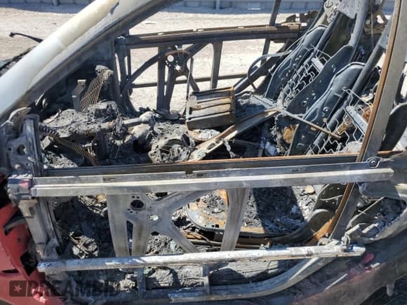 ✅ 2009 Smart fortwo Passion • VIN: WMEEK31X99K211682 • Lot: 54110385. Listed on Copart with Not provided. Free auction sales archive from the USA and detailed vehicle history report at DreamBid. Image 7.