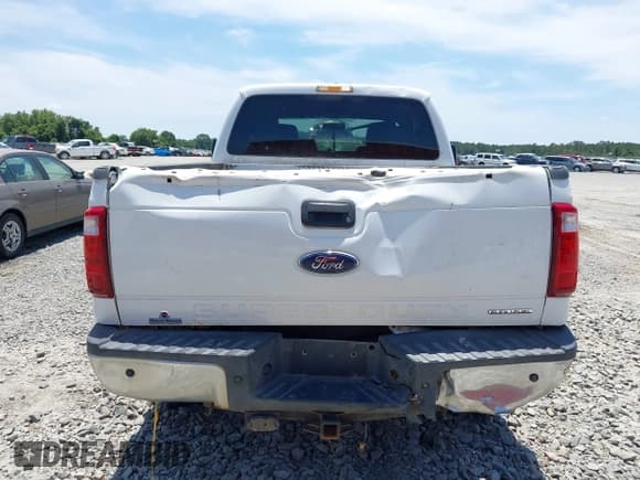✅ 2014 Ford F-250 XL • VIN: 1FT7X2B62EEA91113 • Lot: 42558495. Listed on IAAI with 313,661 mi. Free auction sales archive from the USA and detailed vehicle history report at DreamBid. Image 16.
