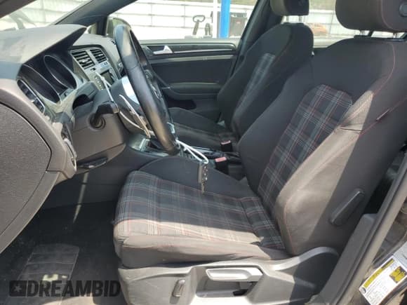 ✅ 2015 Volkswagen Golf GTI SE • VIN: 3VW4T7AU2FM062795 • Lot: 62805215. Listed on Copart with 145,722 mi. Free auction sales archive from the USA and detailed vehicle history report at DreamBid. Image 7.